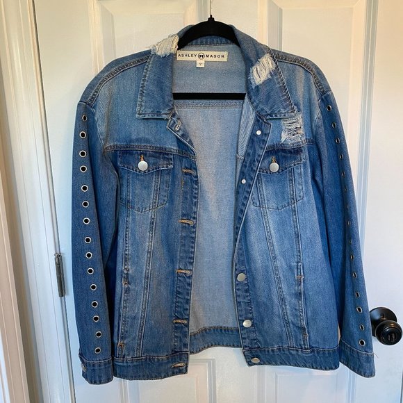 Ashley Mason Jackets & Blazers - Ashley Mason Distressed Oversized Denim‎ Jacket - Size Small